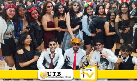 🎃 Halloween UTB 2025: una jornada llena de creatividad y diversión en todas nuestras sedes 👻